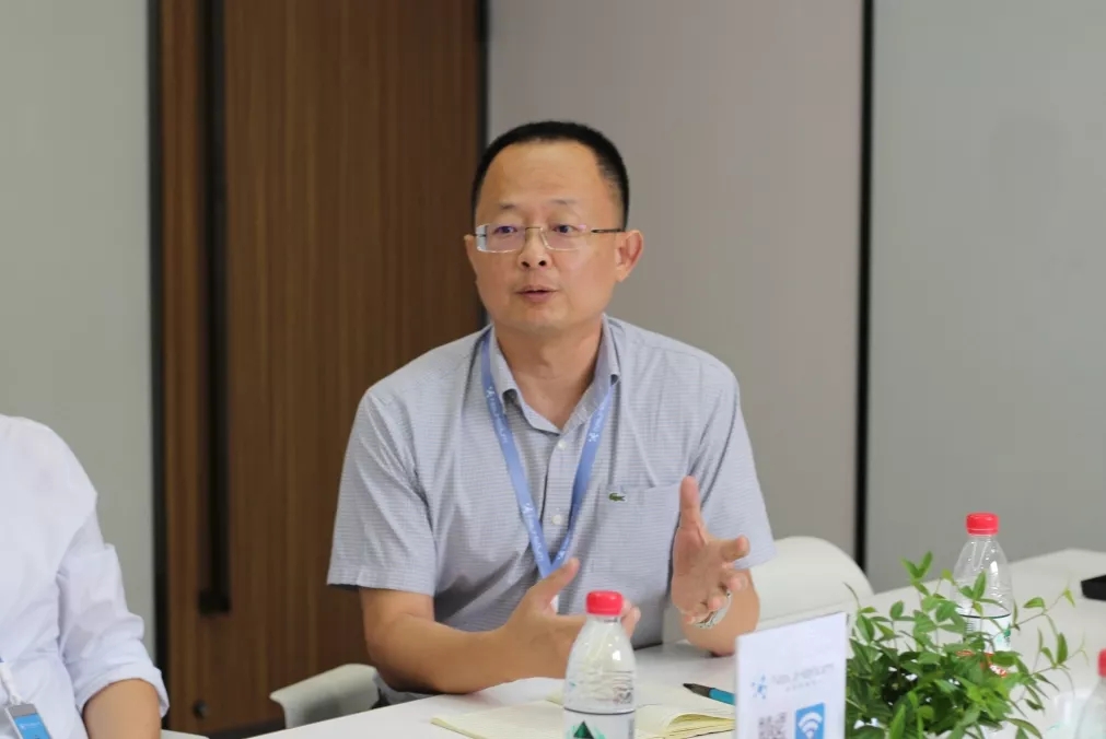 996.webp.jpg 996.webp.jpg