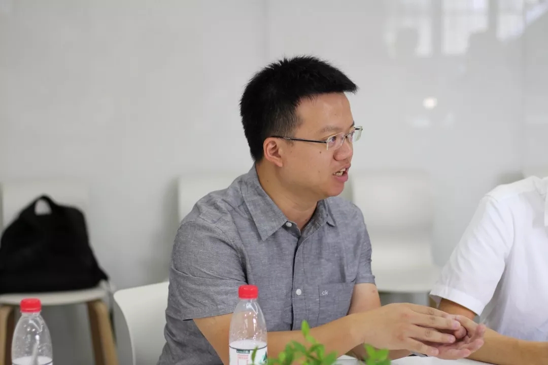 993.webp.jpg 993.webp.jpg